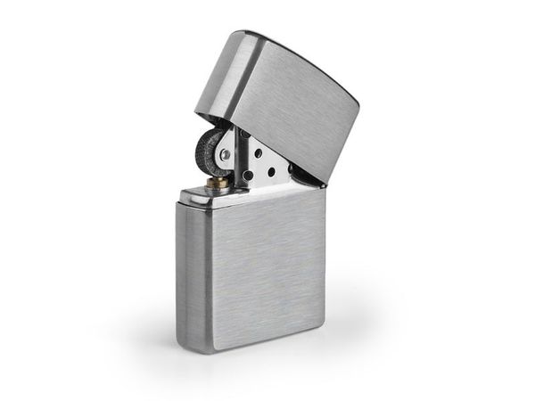 Metalni upaljač Zippo 200