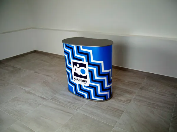 Pop up counter Easel
