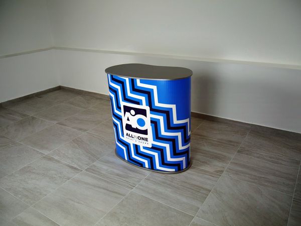 Pop up counter Easel