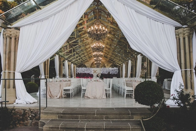Guide To A Successful Wedding Table and Seating Plan
