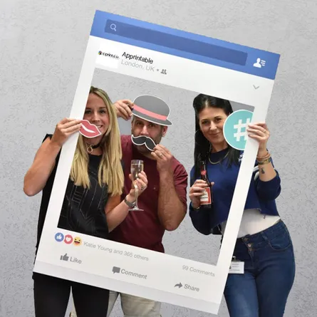 Facebook Selfie frame