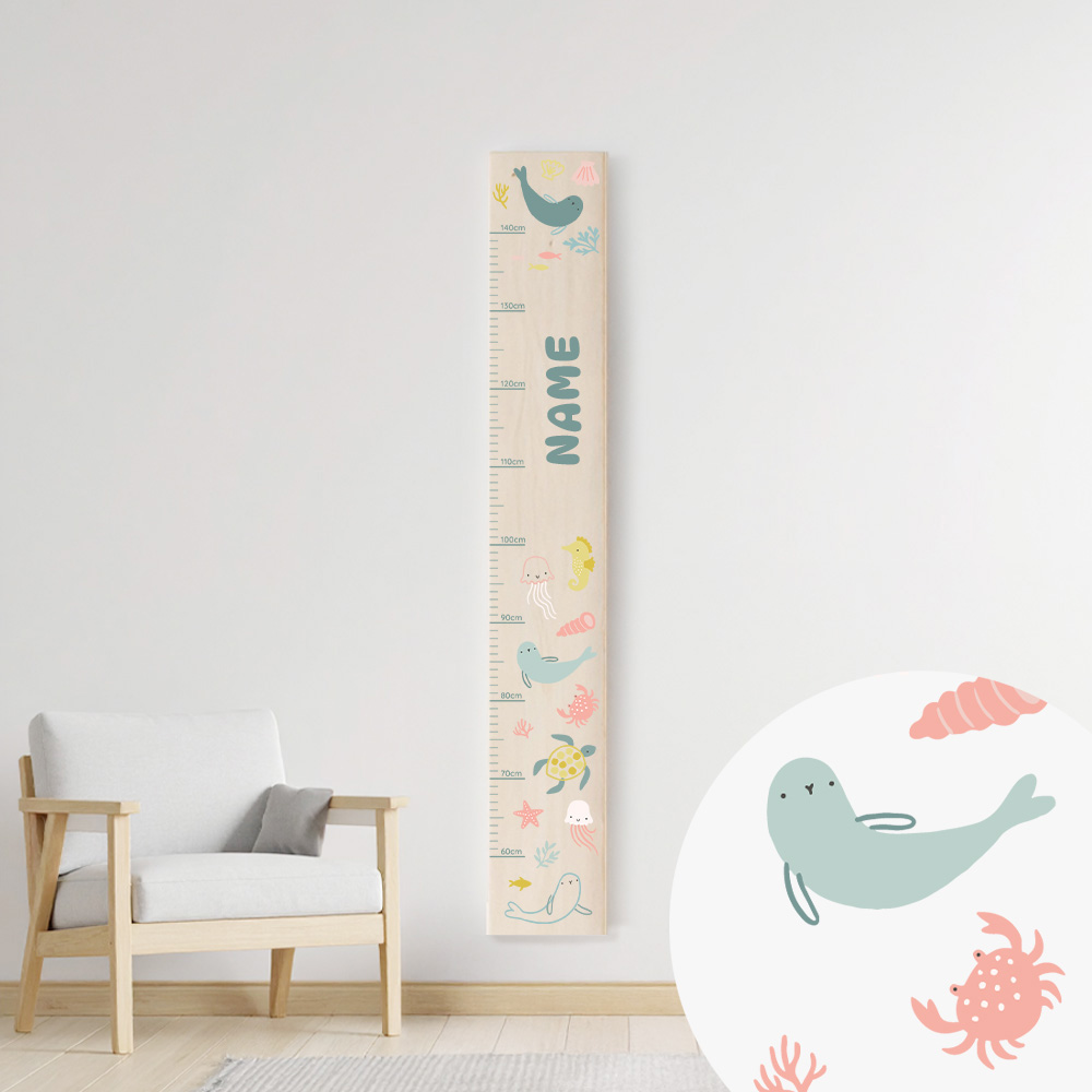Personalisierte Holz-Messlatte sea friends – Tauche ein in eine Welt voller Wunder