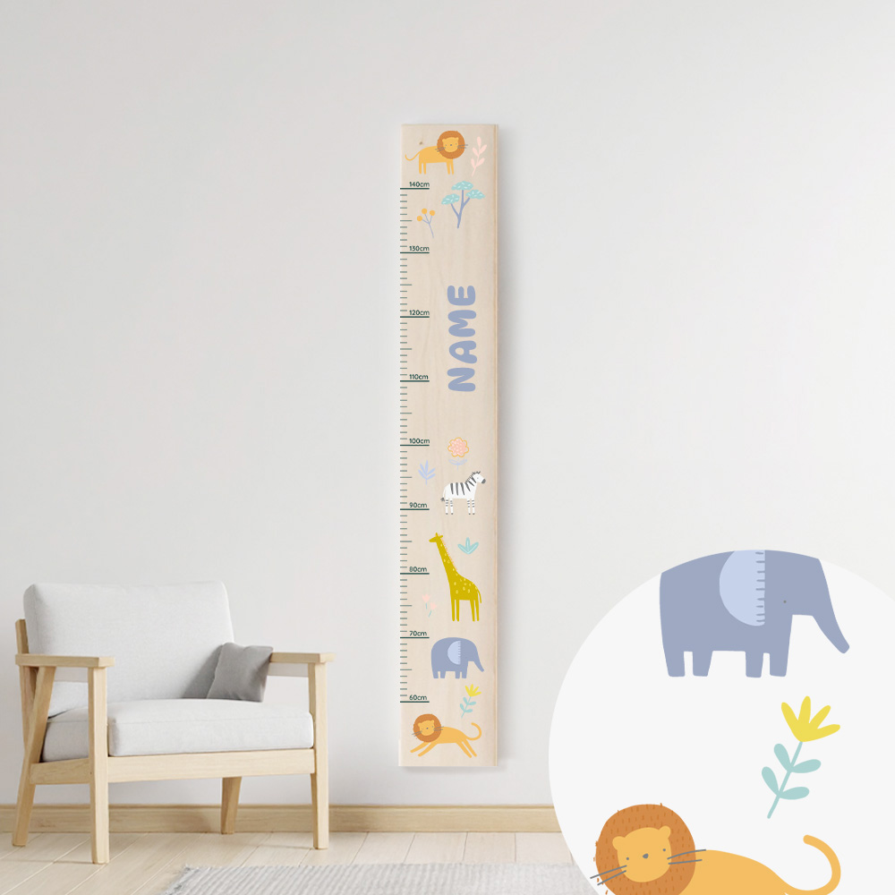 Personalisierte Holz-Messlatte wild safari – Auf Entdeckungsreise im Kinderzimmer