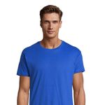 T-shirt Titan petit prix porté