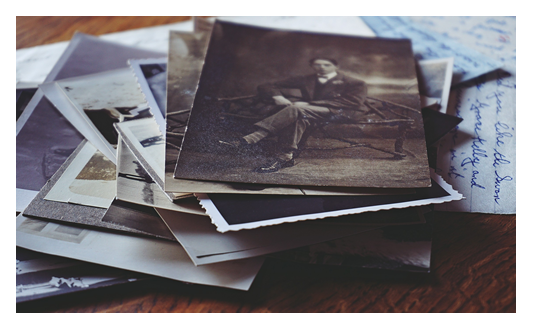 Looking After Old Photos Memorial_Photo_s_fw.png