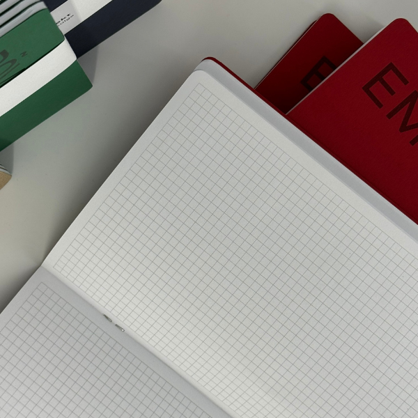 vihik kaustik tagasi kooli back to school notebook notepad kammköide klamberköide trükk vihko komplekt