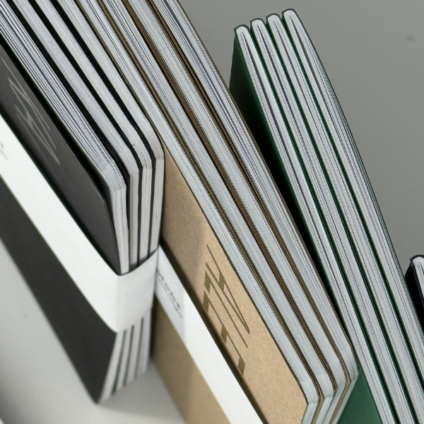 vihik kaustik tagasi kooli back to school notebook notepad kammköide klamberköide trükk vihko komplekt