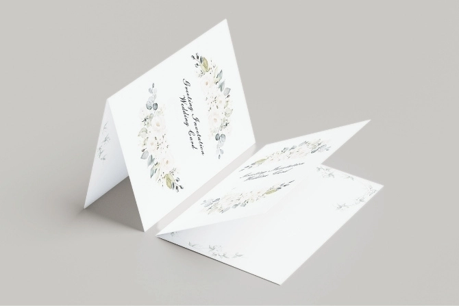 Tarjetones e invitaciones con hendido fabricados en españa por tu imprenta sostenible