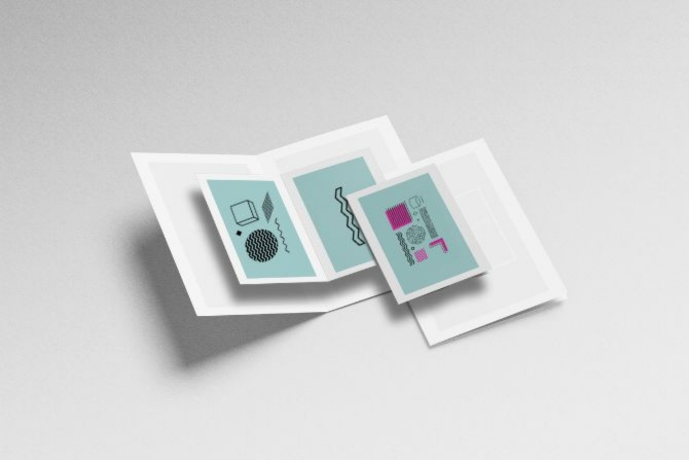 Tarjetones e invitaciones con hendido fabricados en españa por tu imprenta sostenible