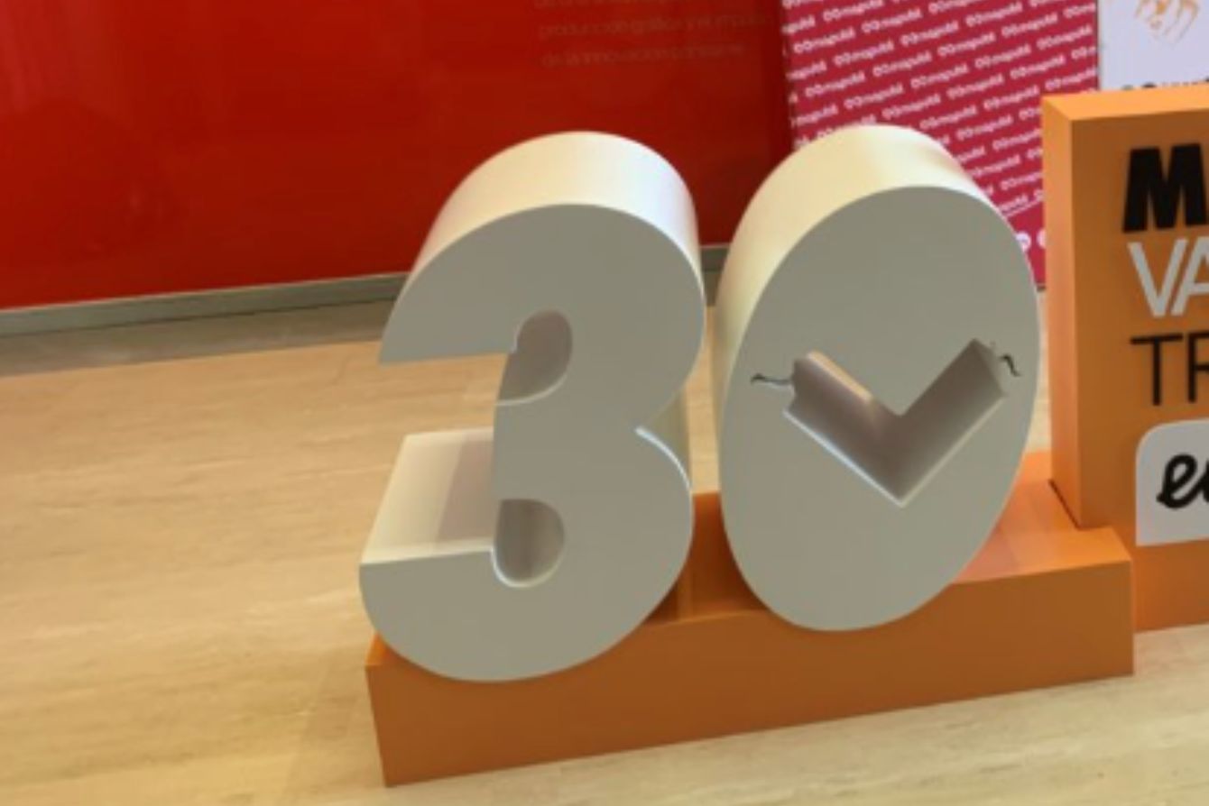 letras 3d suelo