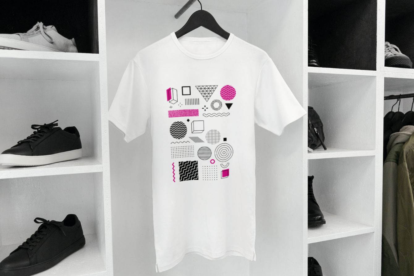 dtf camiseta colgada