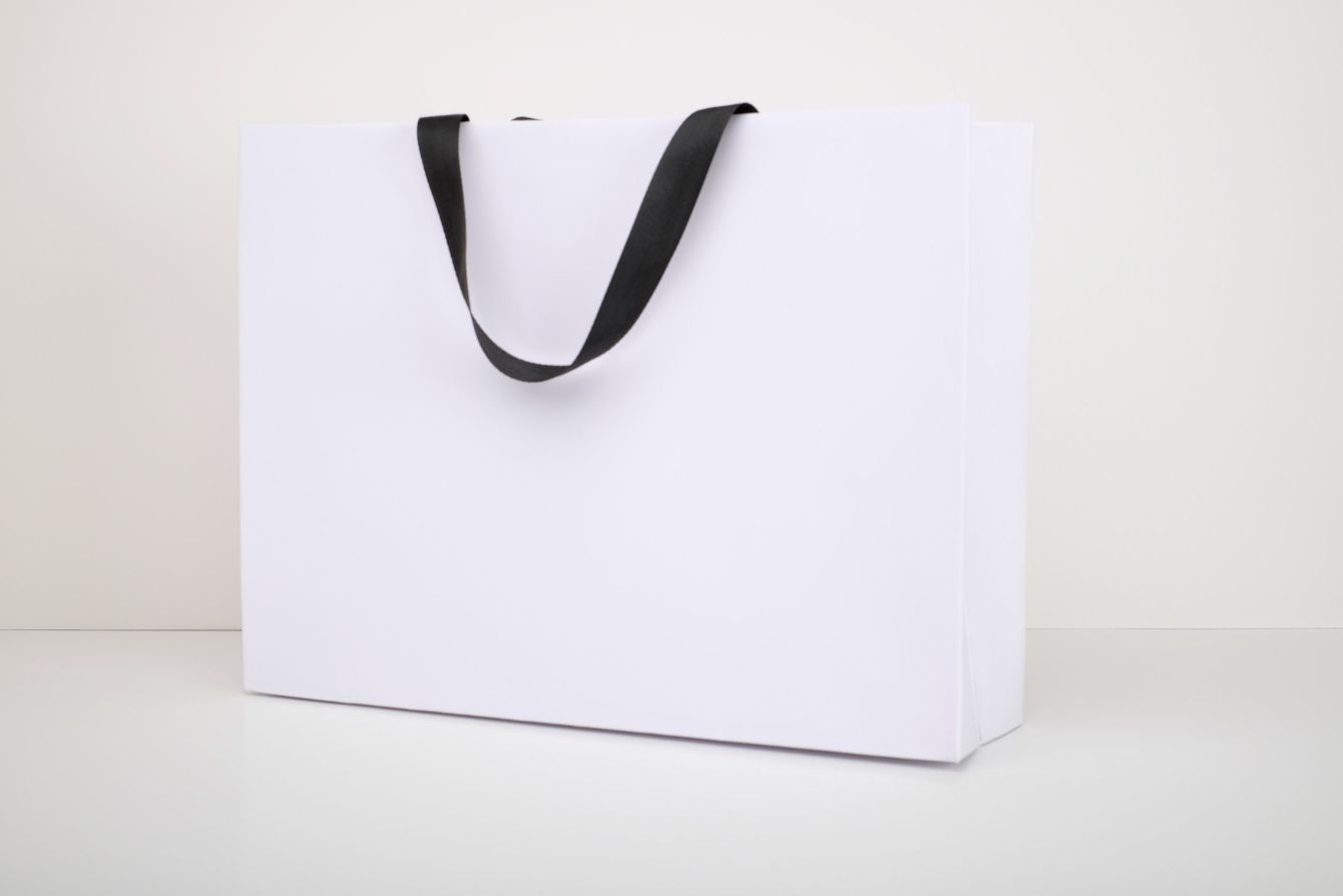 bolsa nblanca asa negra