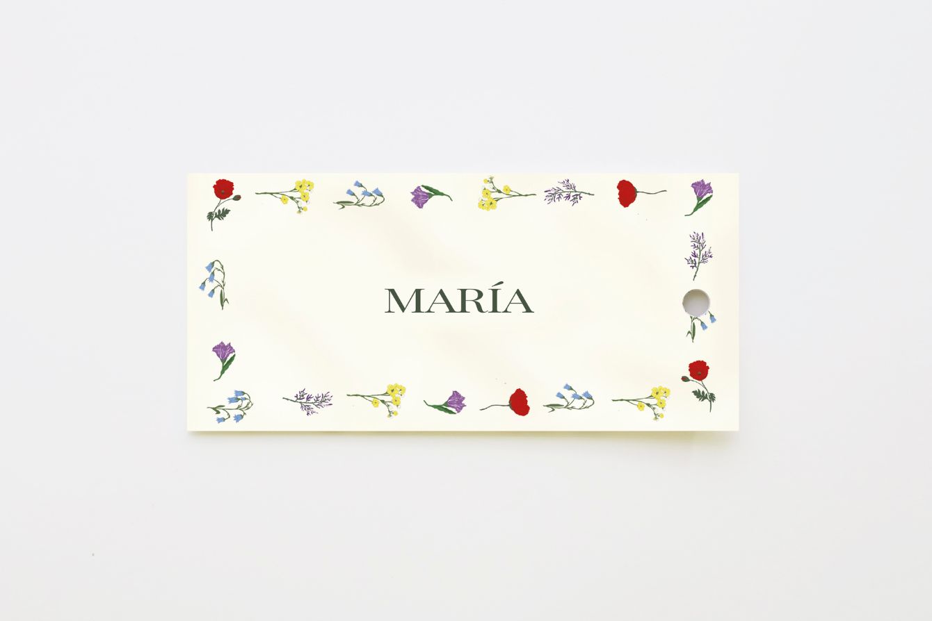 etiqueta con taladro